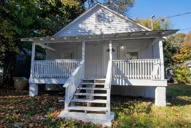 Photo - 625 E Wall St