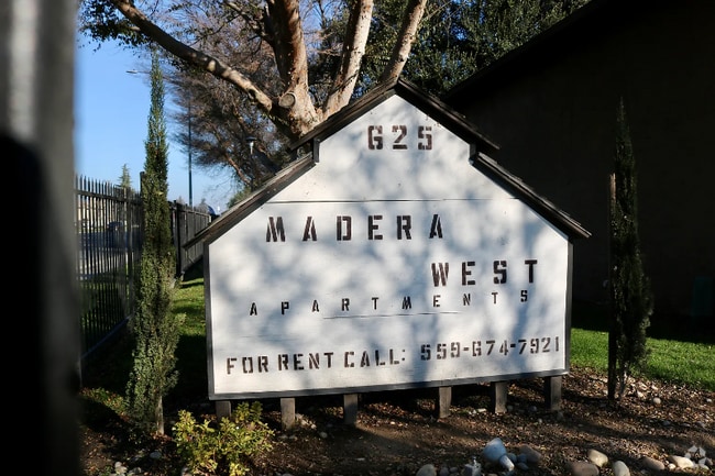 Building Photo - 625 S Madera Ave Unit 45 Rental