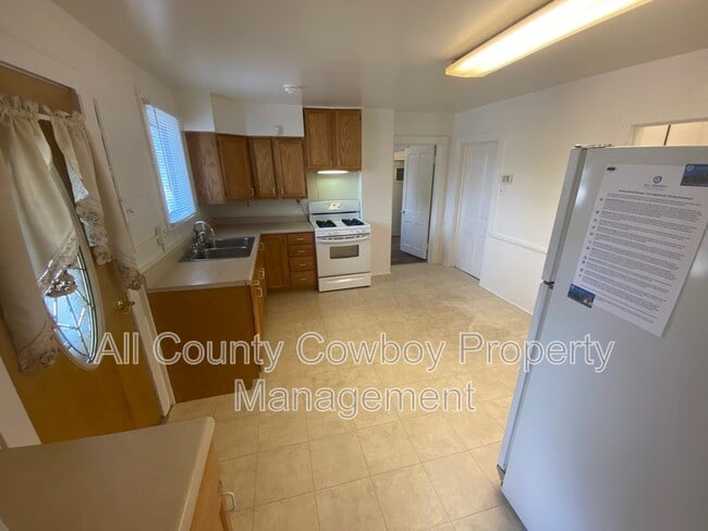 Photo - 720 S 3rd St