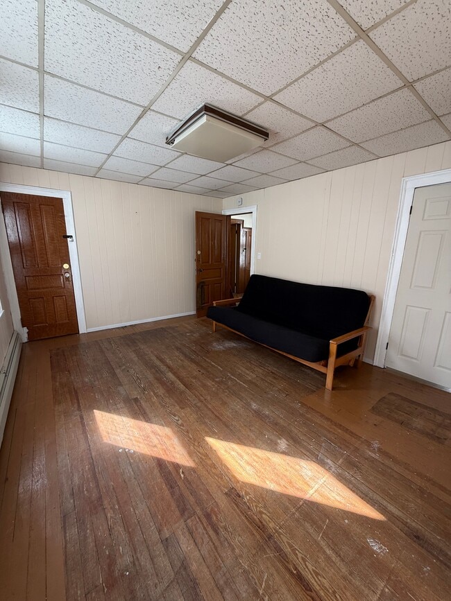 Photo - 70 Reservation St