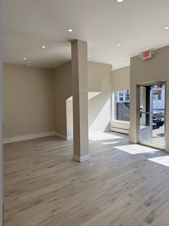 1653 Acushnet Ave Unit 1