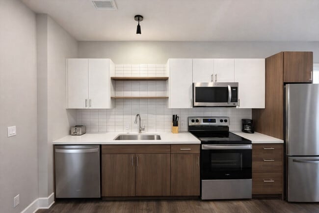 Photo - 4624 Farnam St Unidad ID1463129P