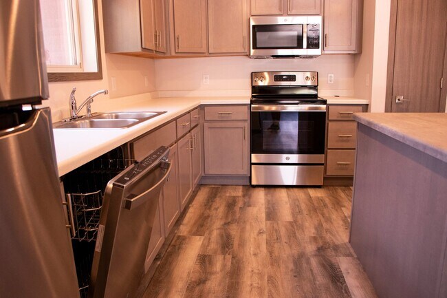 Photo - Spacious 2 Bed Southside Townhome!