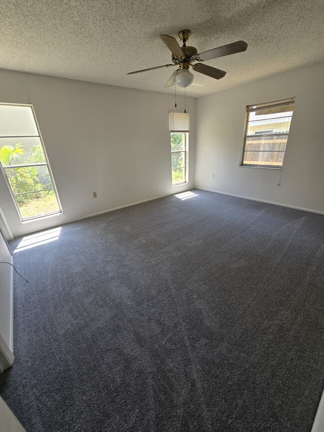 Photo - 809 Green Valley Rd