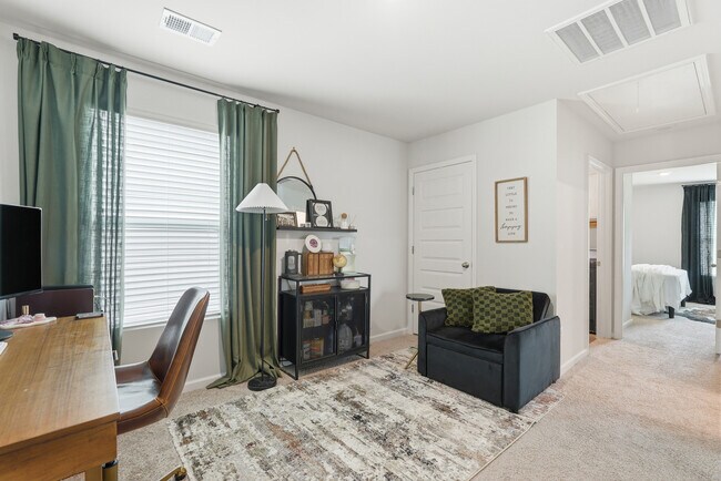 Photo - 27 Cedar Creek Ln