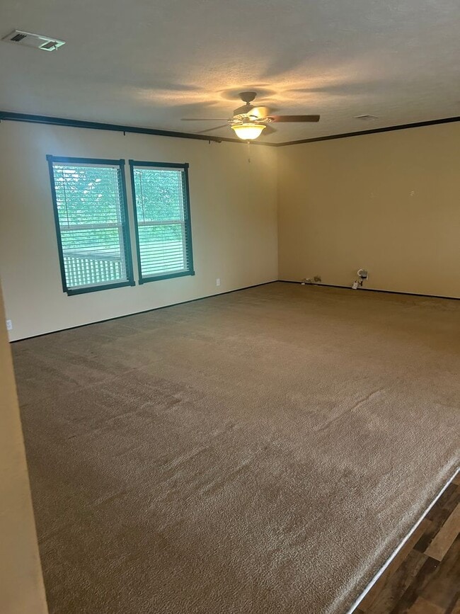 Photo - Nice 4 bedroom, 2 bath home with beautiful...