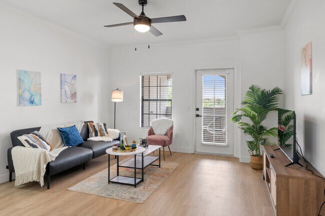 Photo - 875 W Pecos Rd Unidad ID1014329P