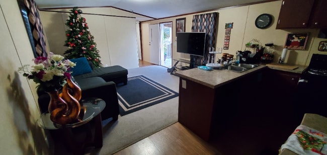 Photo - 8285 Amanda St