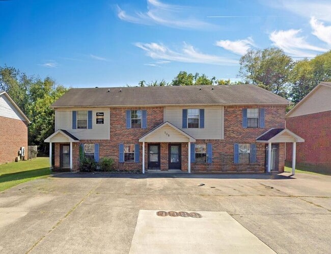 Building Photo - 108 Hickory Trace Rd