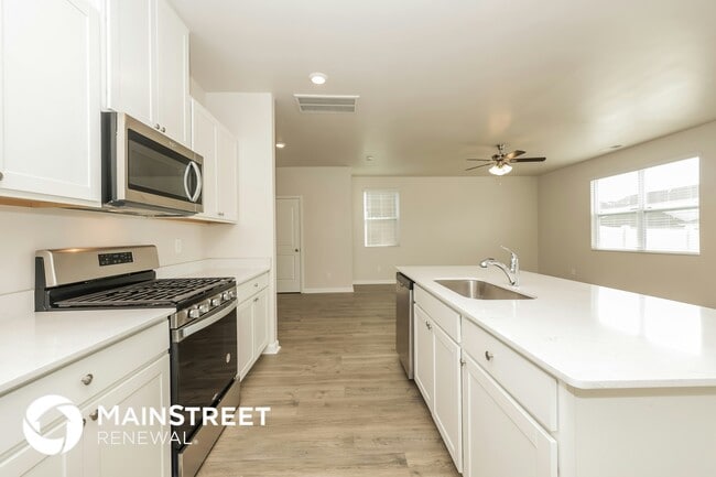 Photo - 1814 Wellwood LN