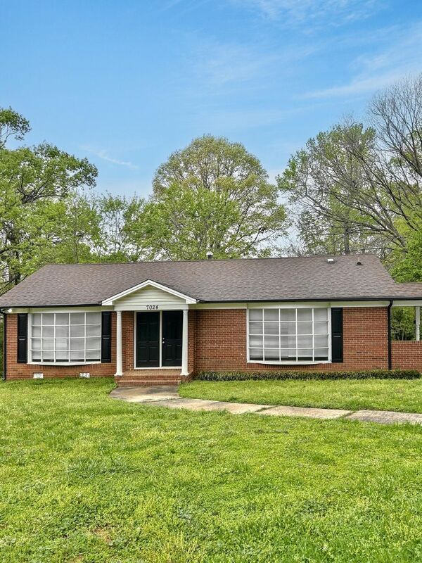 Photo - 7024 Flintrock Rd House