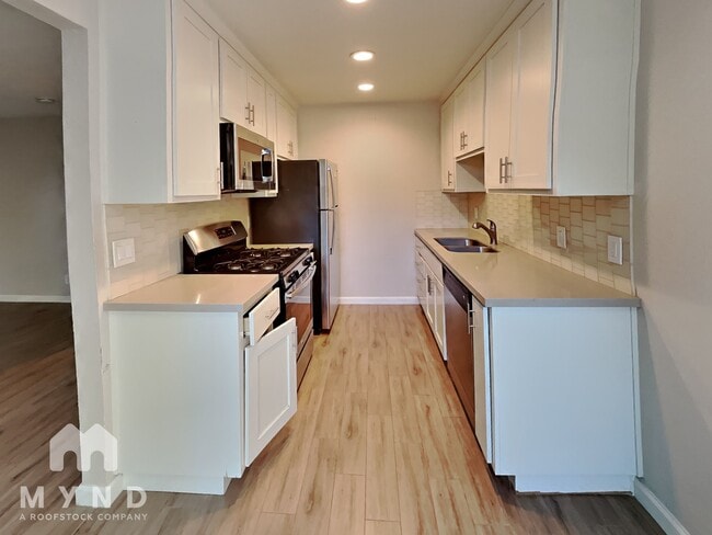 Building Photo - 2336 Villanova Cir