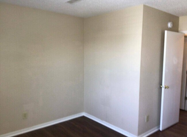 Photo - 5635 Olive Branch Way