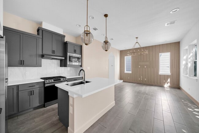Photo - 9551 Neuens Rd