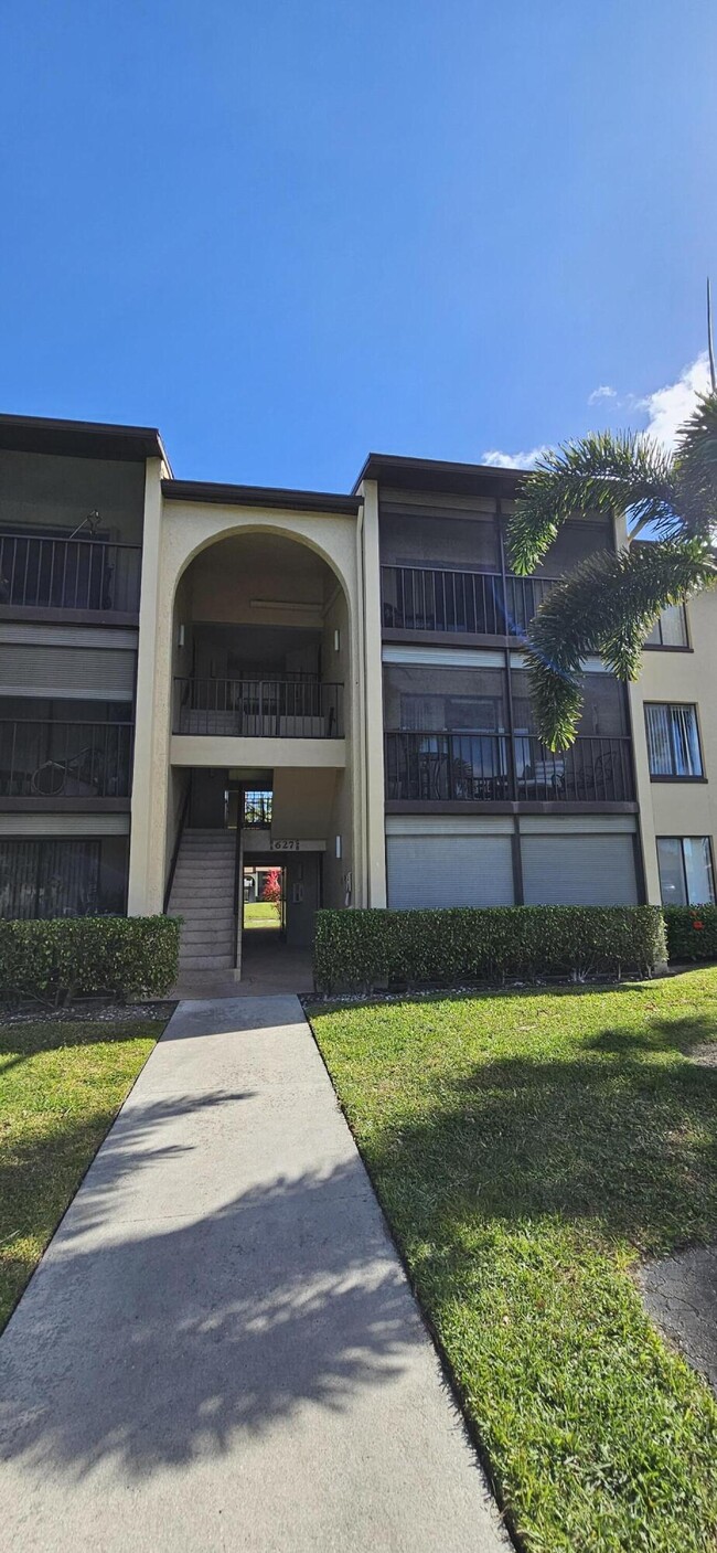 Photo - 627 Sea Pine Way Condominio Unidad G-1