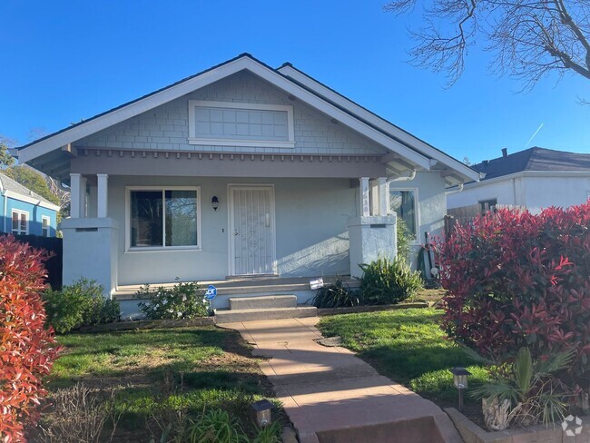 Building Photo - Cute 2/1 in North Oak Park Neighborhood Rental