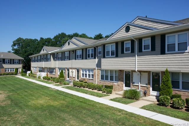 Building Photo - 1355 Roanoke Ave Unit 3re