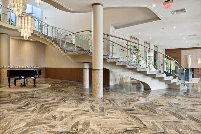 Photo - 5401 Collins Ave Unit 1123