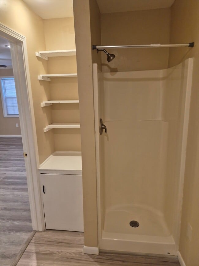 Photo - 9400 Lomax St