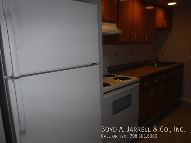 Photo - 5657 S Indiana Ave Unidad 098 5657-2