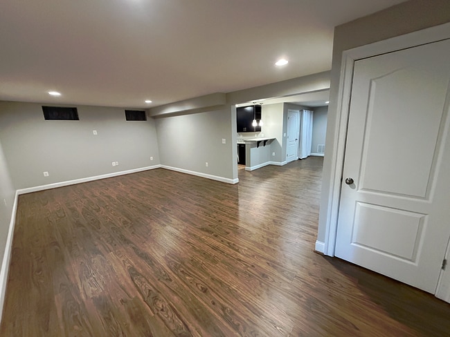 Entrance 2 - 244 Almond Dr Unit Basement
