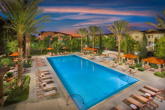 Photo - Redwood Place Apartment Homes