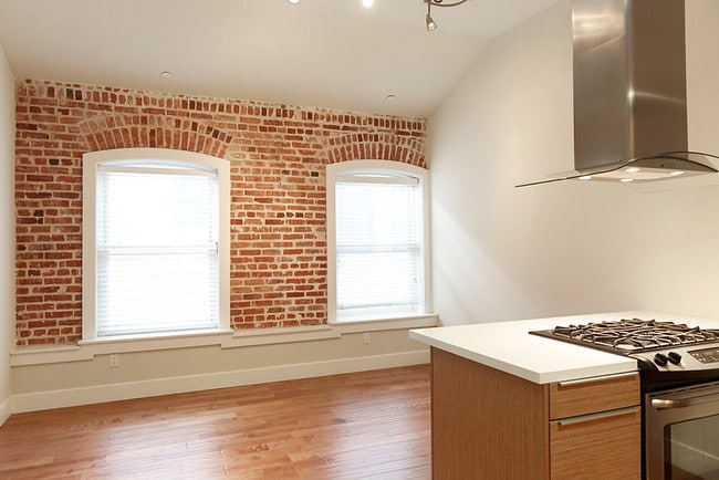 Brownstone Lofts