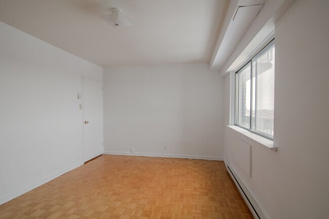 Photo - 1 Chem. de la Côte-Sainte-Catherine Unit 1403