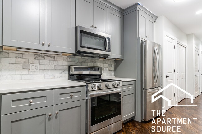 Photo - 1458 W Chestnut St Unidad 3F