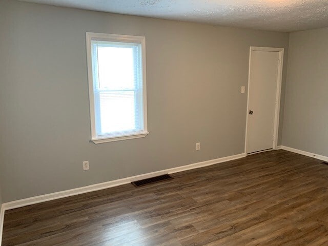 Photo - 5601 E 31st St