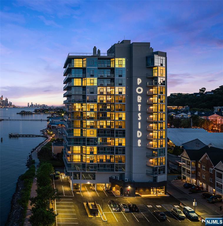 Photo - 1000 Portside Dr