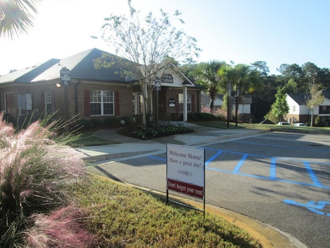 Leasing Office