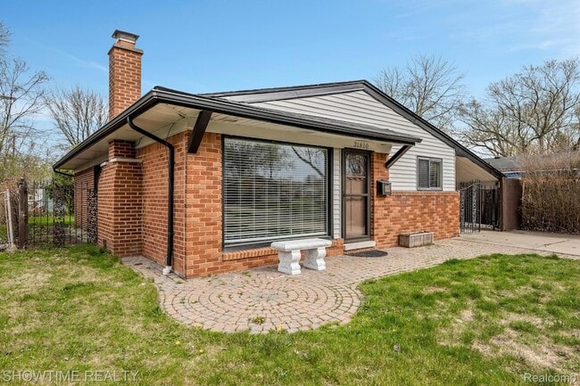 Photo - 31810 Briar Ln