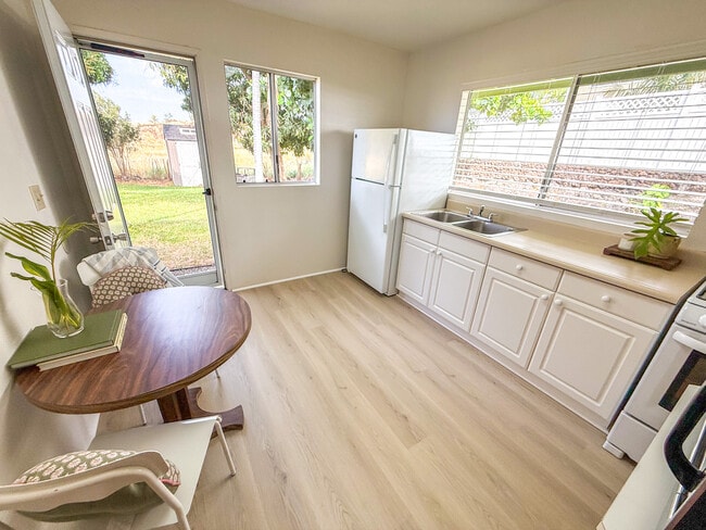 73-1087 Makamaka St Unit One Bedroom  Apartment