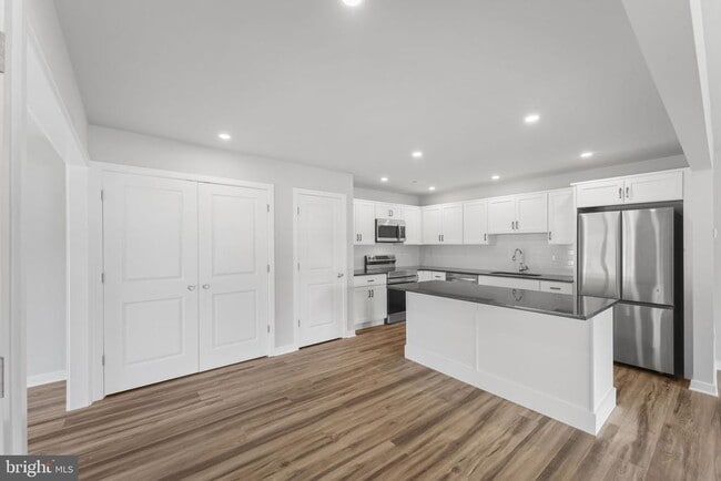 Photo - 151 Old Lincoln Hwy