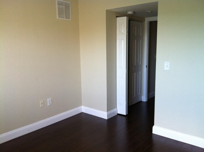 Photo - 171 SW Palm Dr