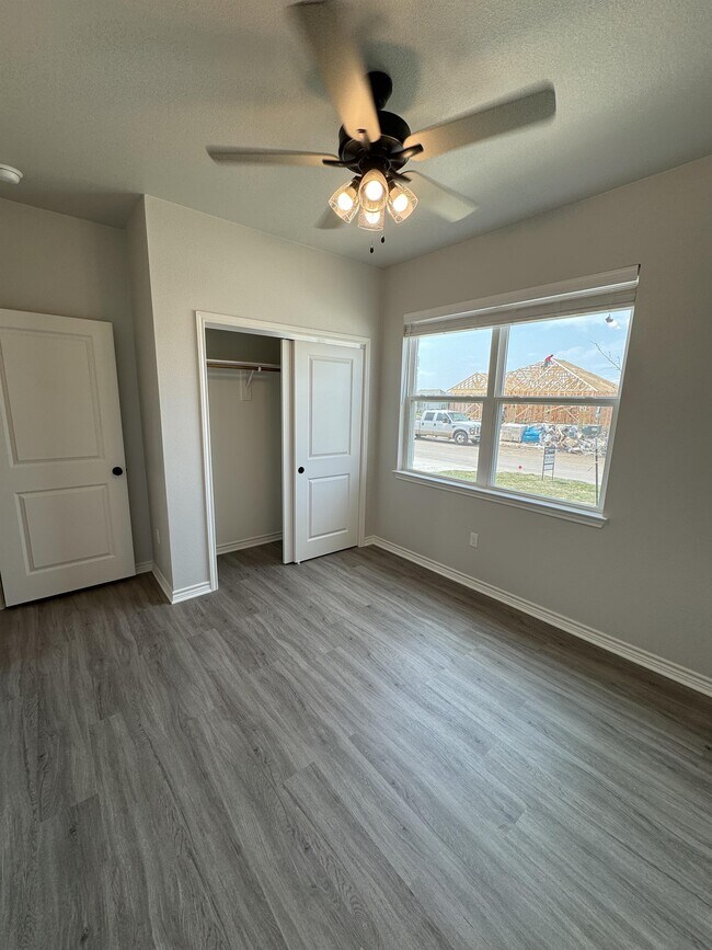 Photo - 2611 Wasilla Dr