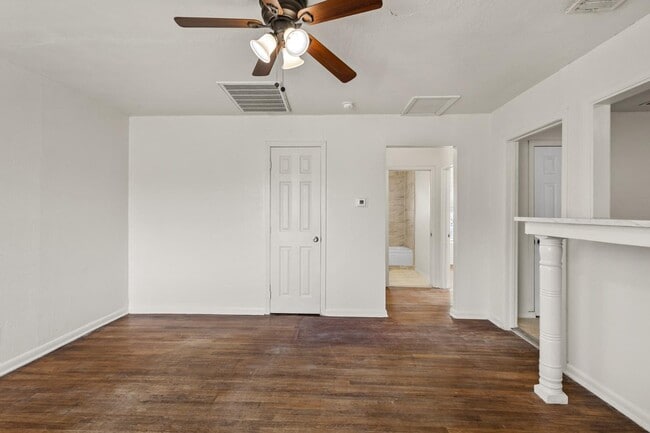 Photo - 759 Avondale Ave