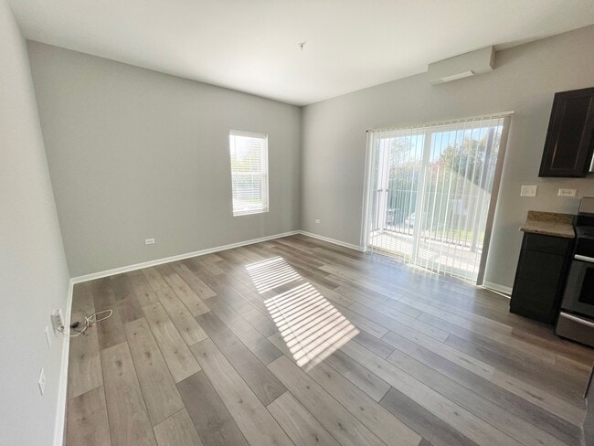 Photo - 809 E Main St Unit 2A