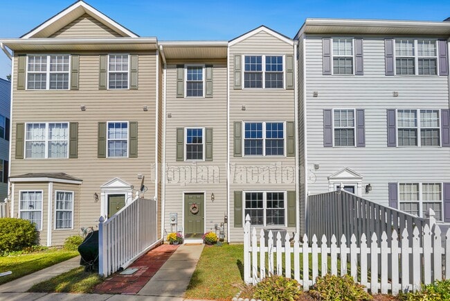 Building Photo - 10 Ironstone Ct