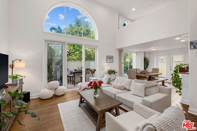 Photo - 718 Lincoln Blvd Unit 1