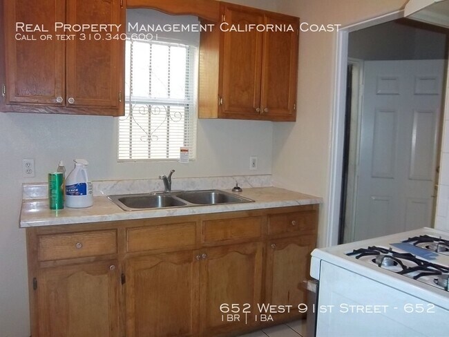 Photo - 652 W 91st St Unit 652