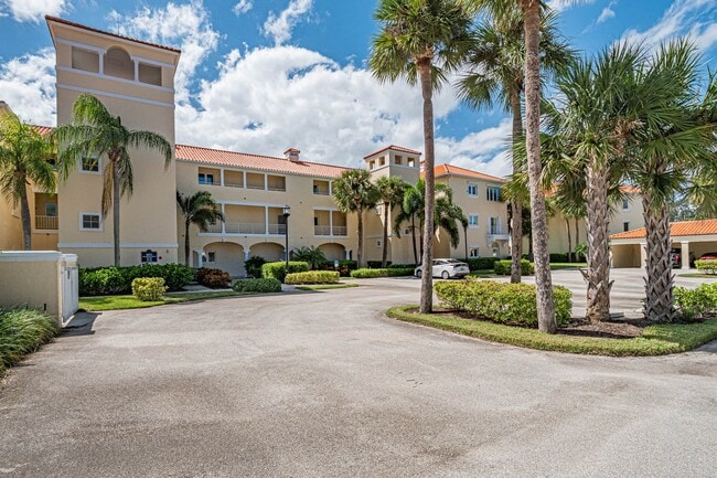 Photo - 5075 Harmony Cir Unit # 302