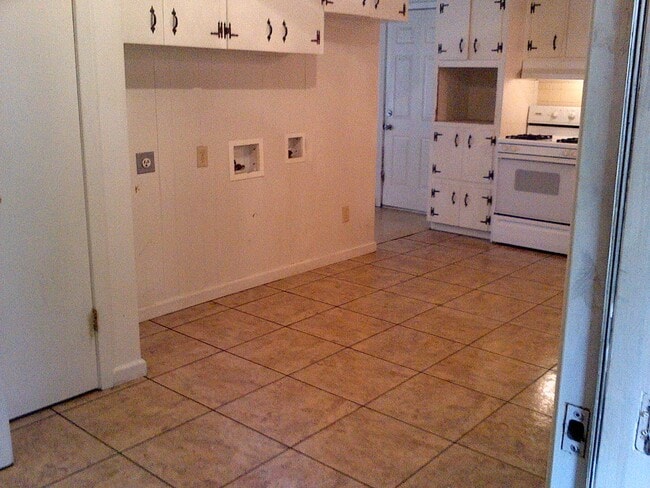 Photo - 3914 Lillian St