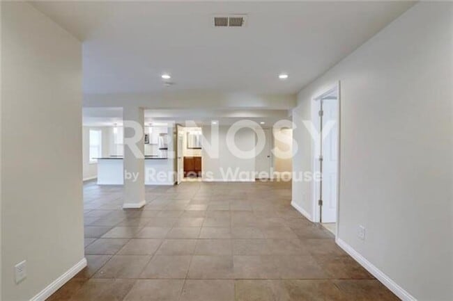 Photo - 4 Bedroom/ 3 Bath Home Near KU MED