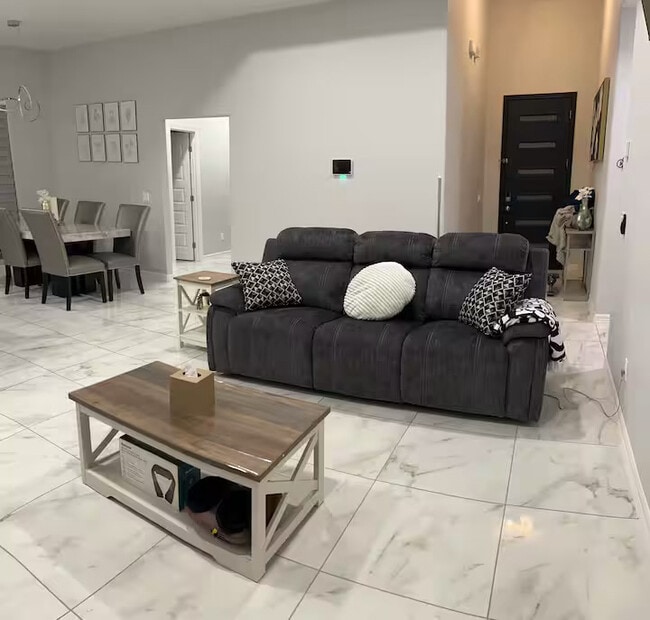 Photo - 3402 Las Vistas Ln