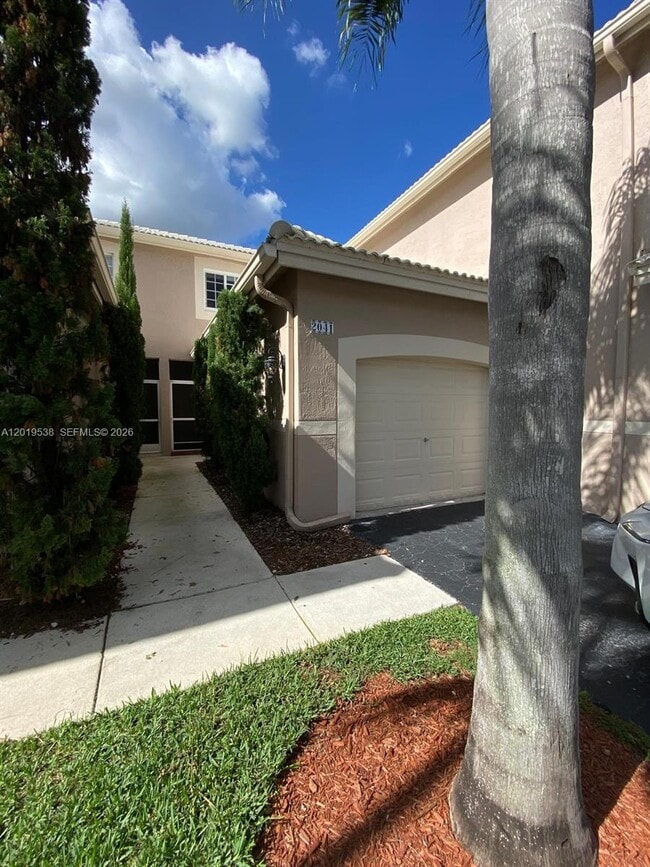 Building Photo - 2041 Pompeii Ct