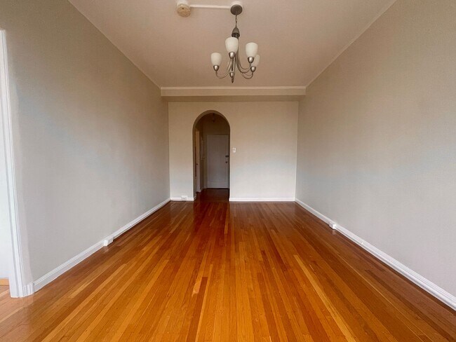 Photo - 1700 Octavia St Unidad 305