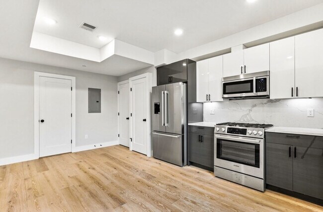 Photo - 304 Somerville Ave Unidad 1