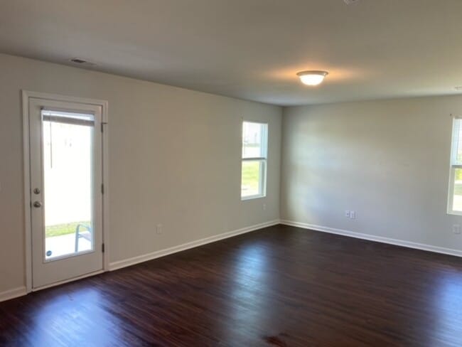 Photo - 811 Millsgrove Ct